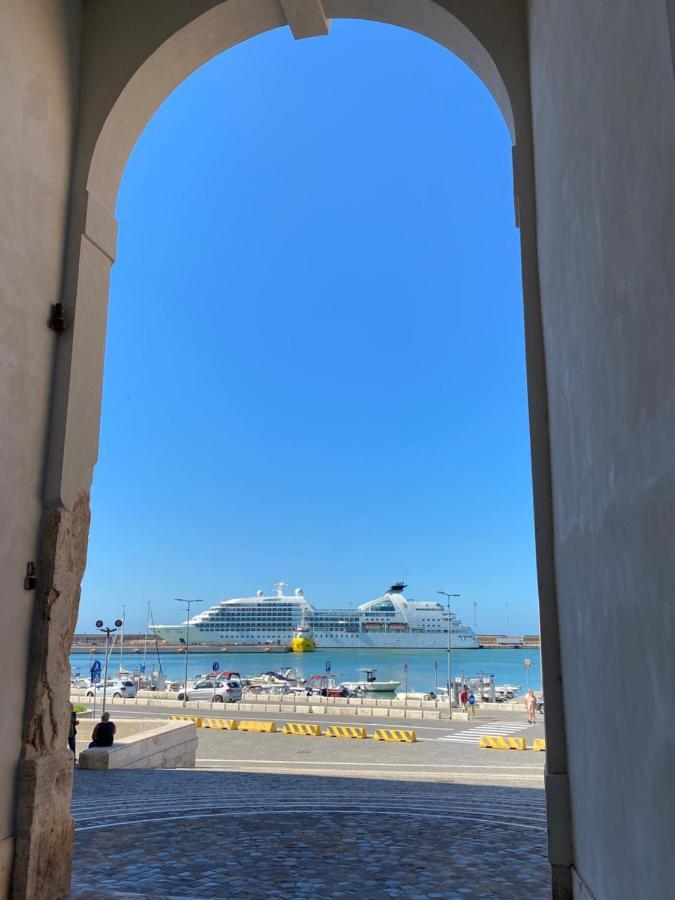 Casa Vacanza Tindara Apartment Civitavecchia Exterior foto
