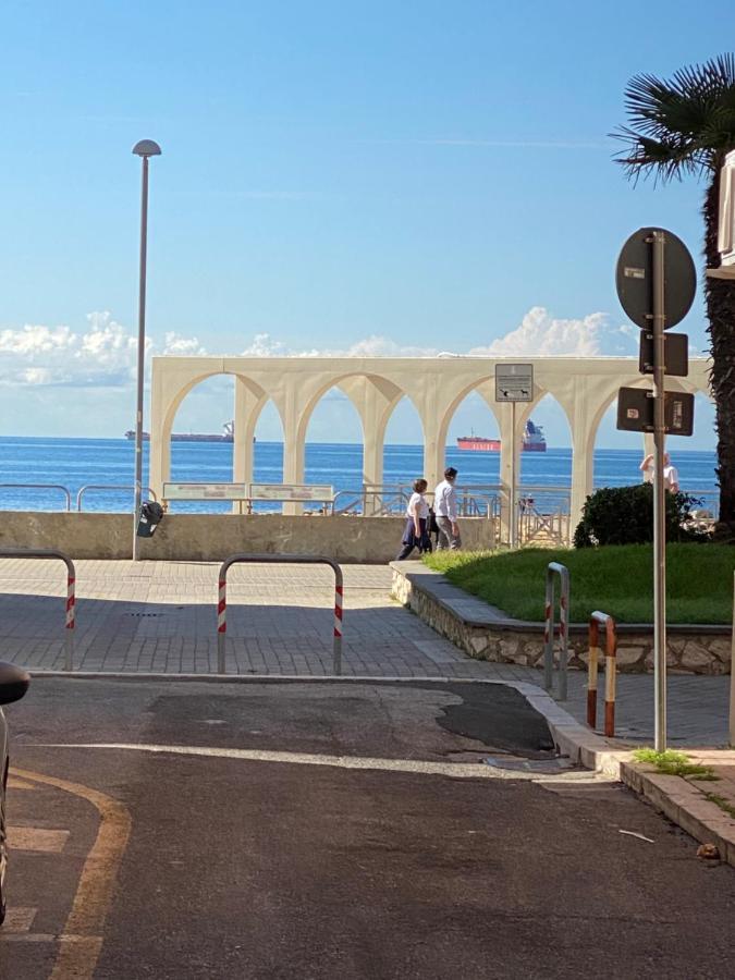 Casa Vacanza Tindara Apartment Civitavecchia Exterior foto